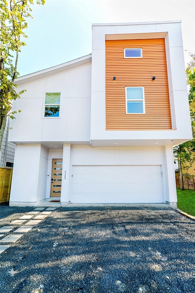 Building Photo - 4303 Chester St