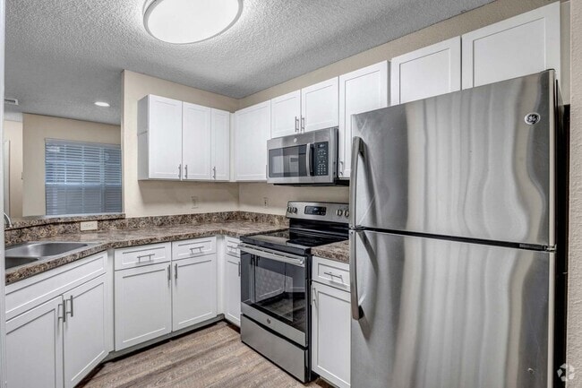 Building Photo - Links at Windsor Parke Rental