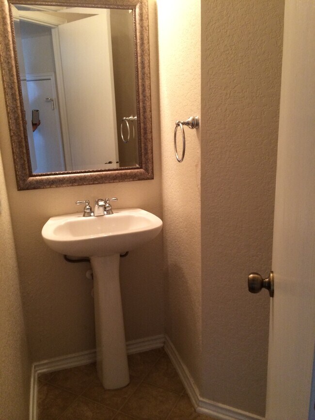 Photo - 6003 Ironmill Creek