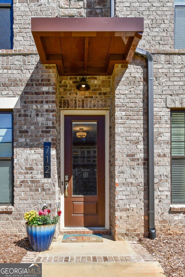Photo - 712 Alden Dr