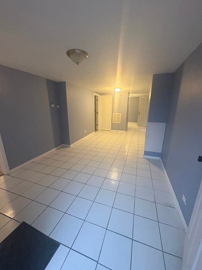 Building Photo - 2622 W Luther St