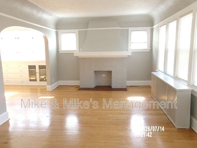 Photo - 6424 W Chambers St