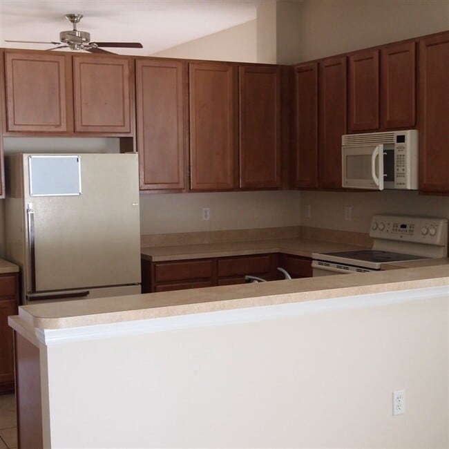 Photo - Four bedroom 2 bath home in Lake Bernadette