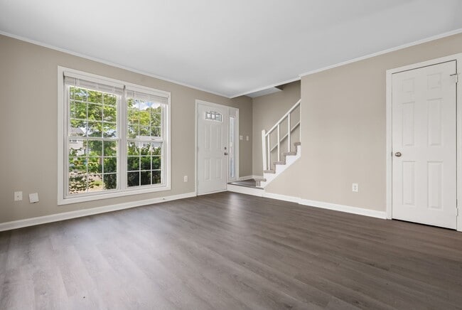 Photo - 8 Hayti Ln