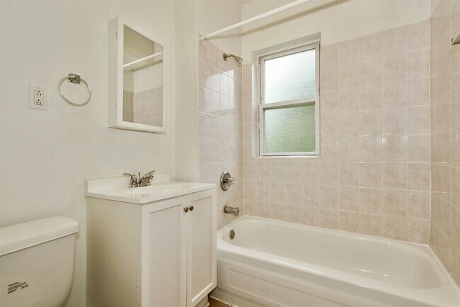 Photo - 11250-56 S Indiana Ave Chicago, IL 60628