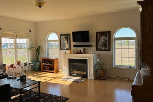 Photo - 307 Douglas Dr