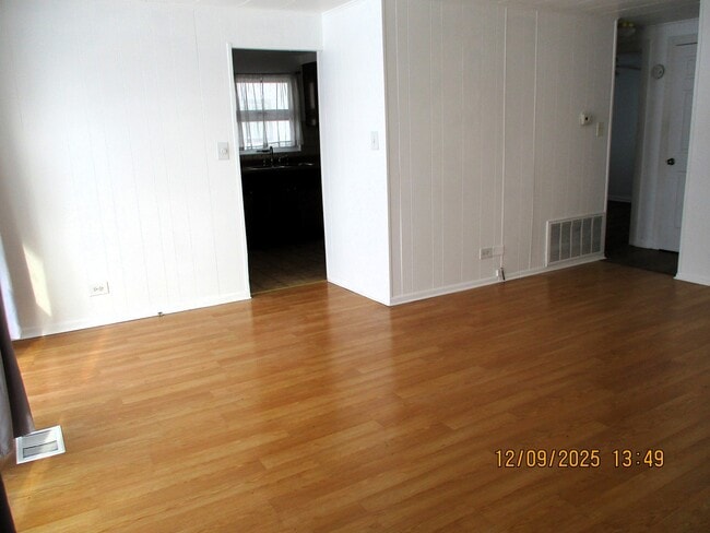 Photo - 8785 S Corcoran Rd