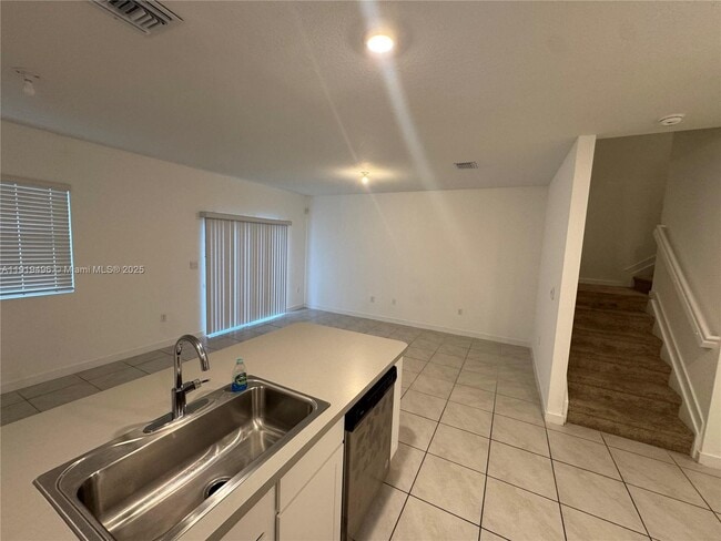 Photo - 1780 SE 9th Ave