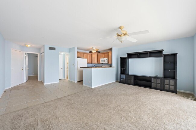 400 Wilma Cir Unit 206