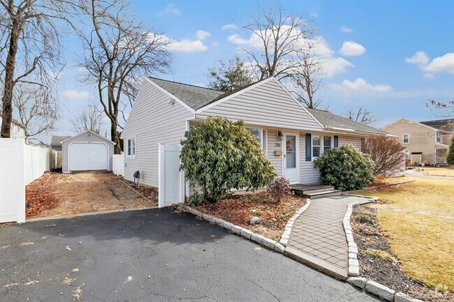 Building Photo - 376 Folino Dr Rental