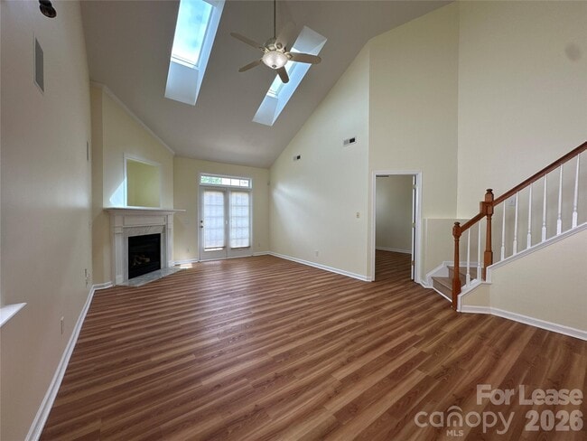 Photo - 9110 Scarcliff Ln