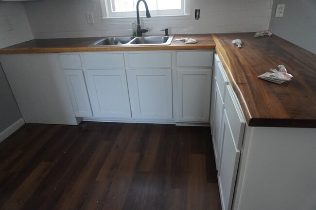 Photo - 207 Berry Ct