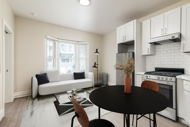 Photo - 1651 Market