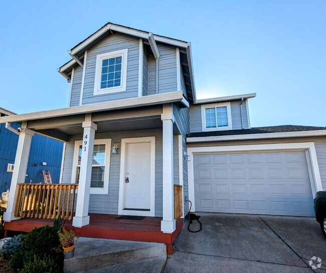 Building Photo - 4 Bedroom 2.5 Bath in NE Salem Rental