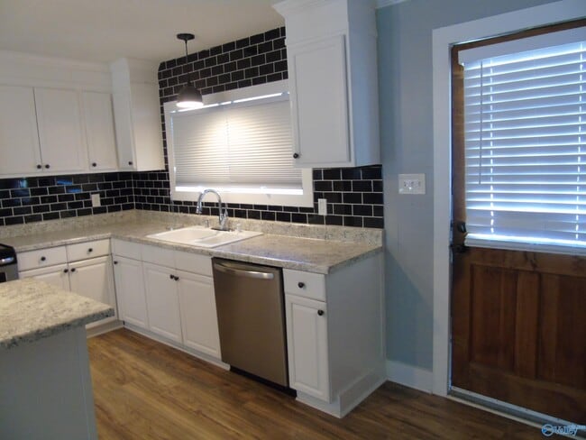 Photo - 303 McCullough Ave NE