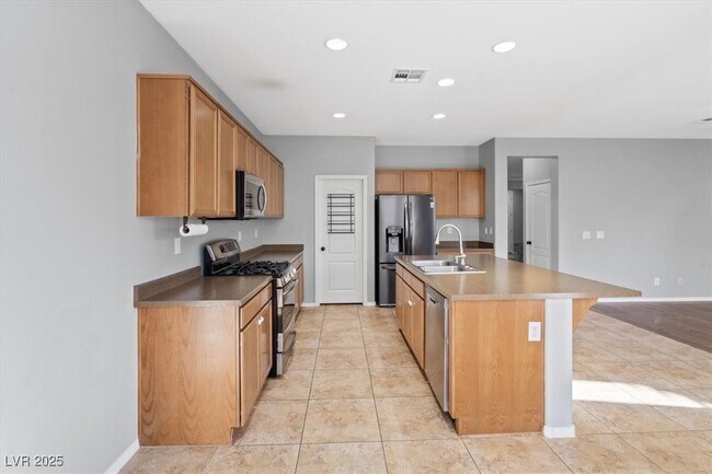 Photo - 10645 Mt Jefferson Ave House