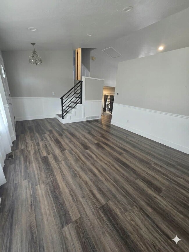 Photo - 3317 W 5820 S
