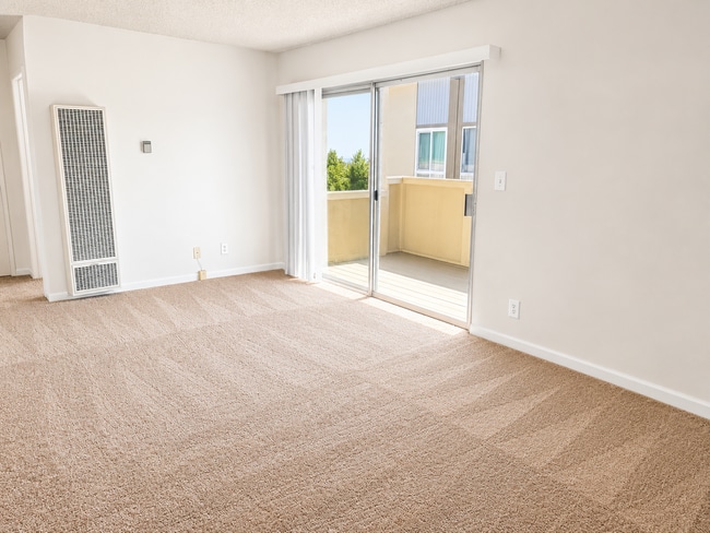 Photo - Condo in Mariner's Park - Torrance Unit 820 Coriander Dr K