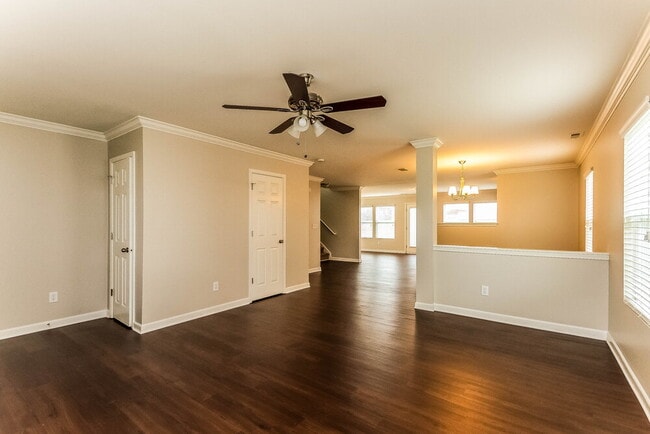 Photo - 1120 Black Diamond Dr