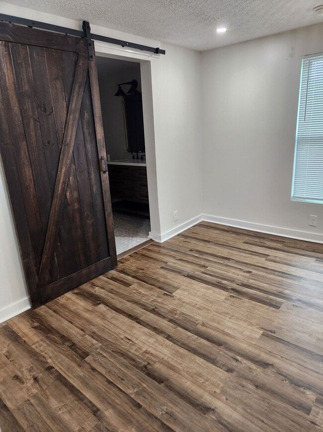 Photo - Beautifully Renovated Home Walkable to Dow...