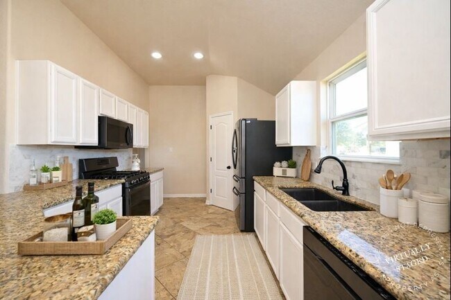 Photo - 3111 Keystone Square Ln