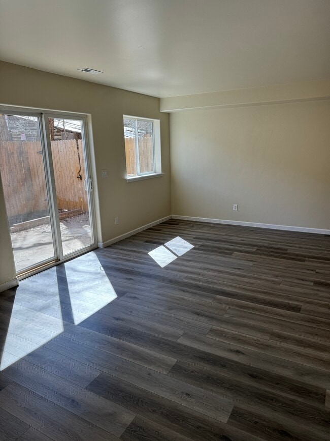 Photo - 223 S 9th St