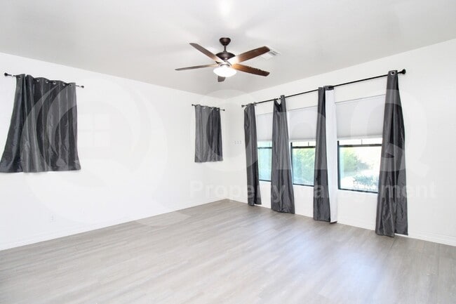 Photo - 3860 E Horseshoe Pl