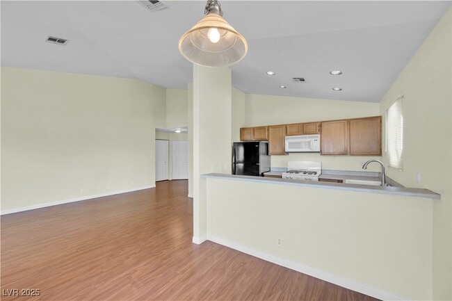 Photo - 5002 S Rainbow Blvd Unit 205