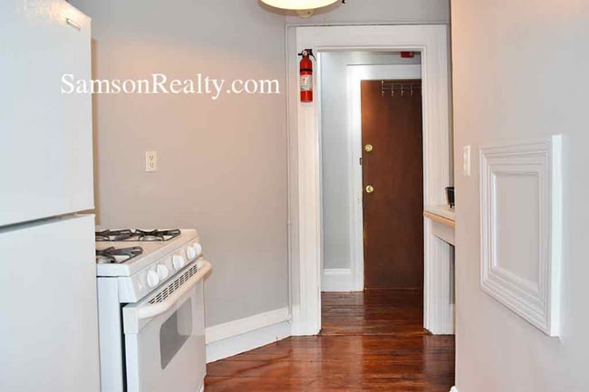 Photo - 109 Bowen St Unit 3R