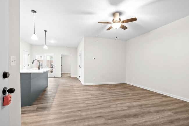 Photo - The Oakley at Pro Park