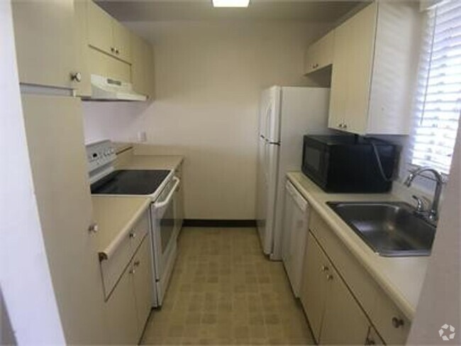 Building Photo - Great 2bd/2bath Unit K206 Rental