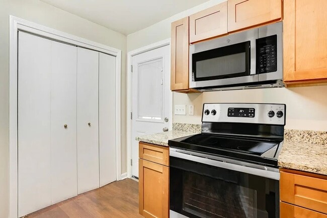 Photo - 2285 Headland Dr