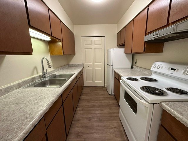 3705 James St Unidad 2F