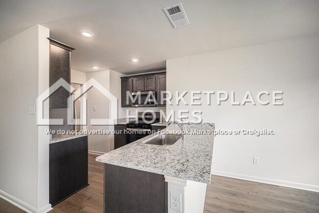 Photo - 904 Crimson Wolf Rd
