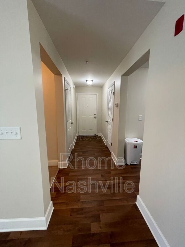 8121 Lenox Creekside Dr