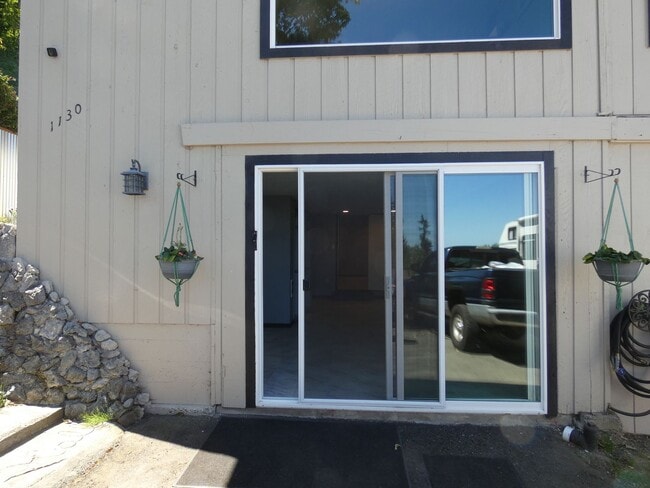Photo - 1130 E 7th St Casa