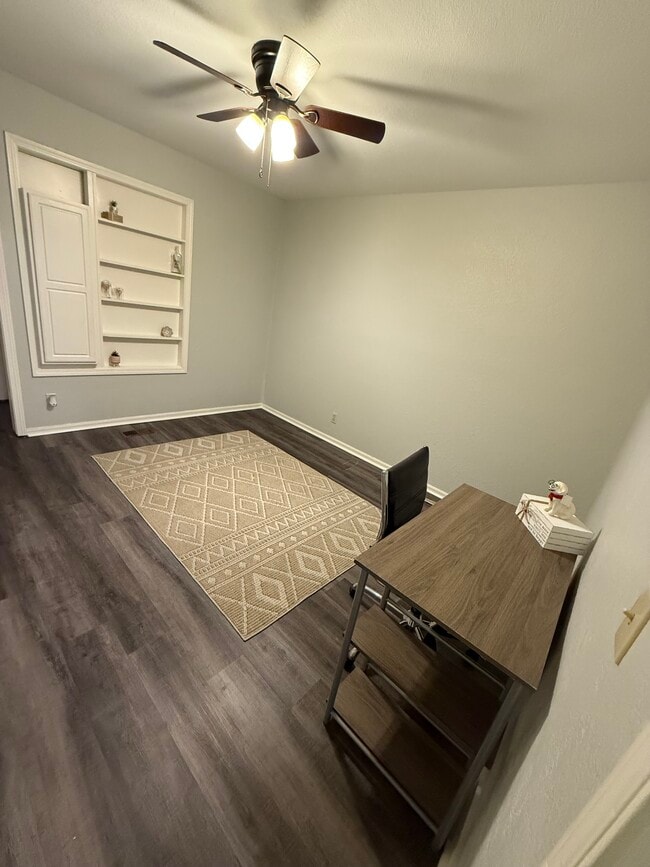 Photo - 1408 N Juniper Ave