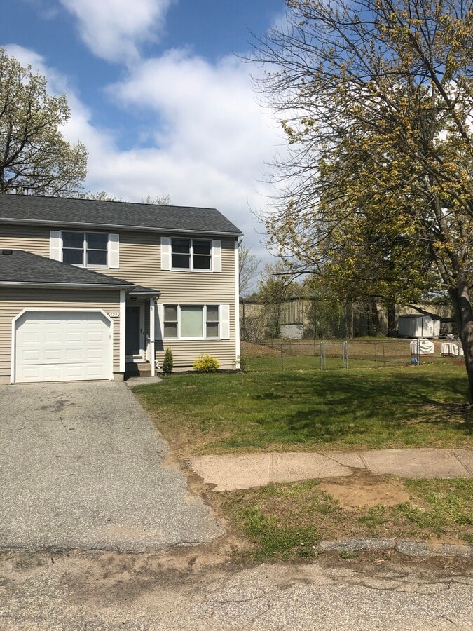 Photo - 124 Sheri Ln