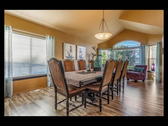 Photo - Fully furnished home for rent Castle Rock ...