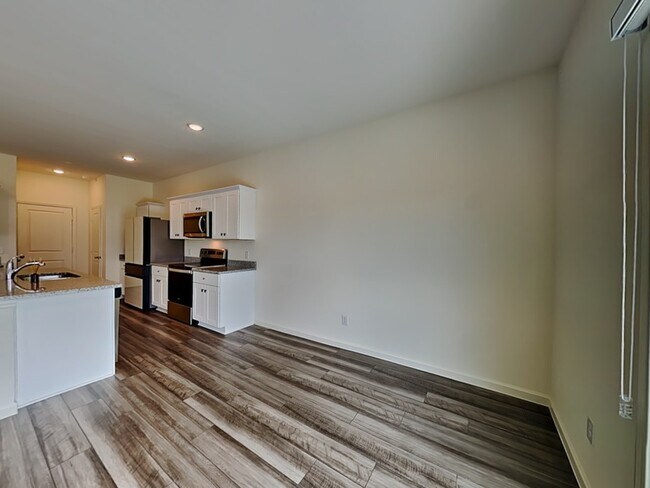 Photo - 1803 Washington St