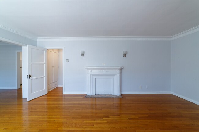 452 S New Hampshire Ave Unit 3