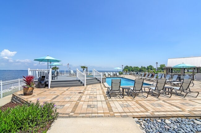 Lakeshore Pointe Apartment Homes