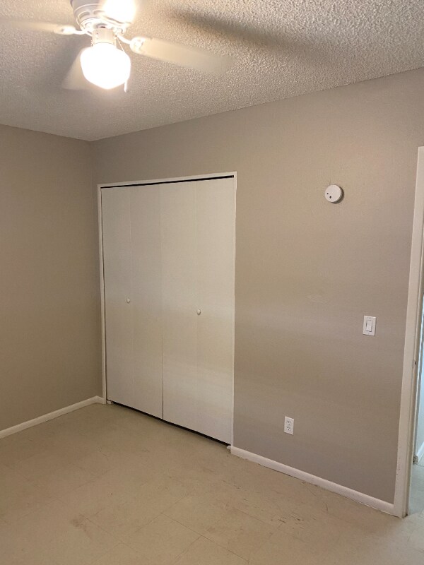 Photo - 403 E Quail Ave