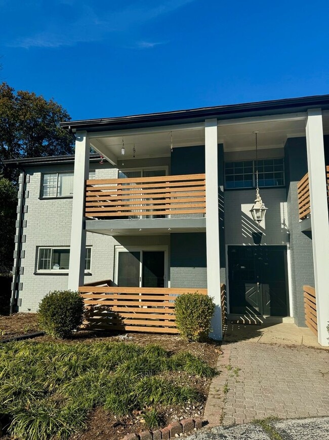 Photo - Heartwoods Manor Unit A