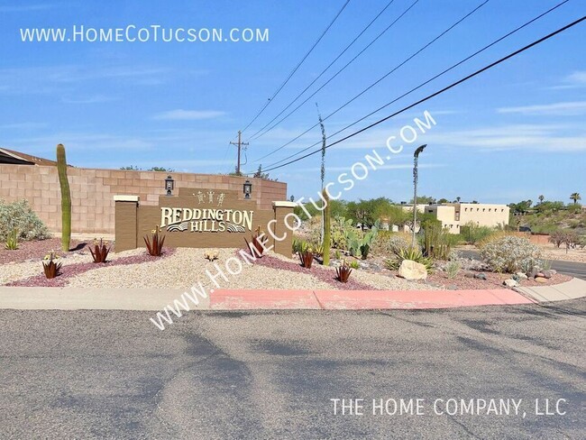 Photo - 3873 S Havenhurst Dr