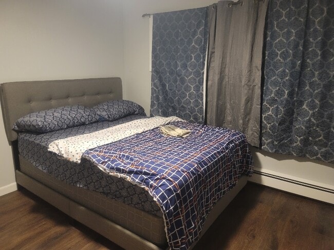 Photo - 113 Newton Ave N