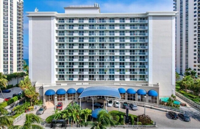 Building Photo - 19201 Collins Ave Unit 114 Rental