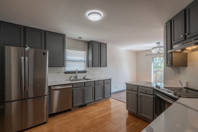 Photo - 823 Park Bluff Cir Townhome