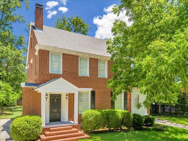 Photo - 3551 Overlook Ave