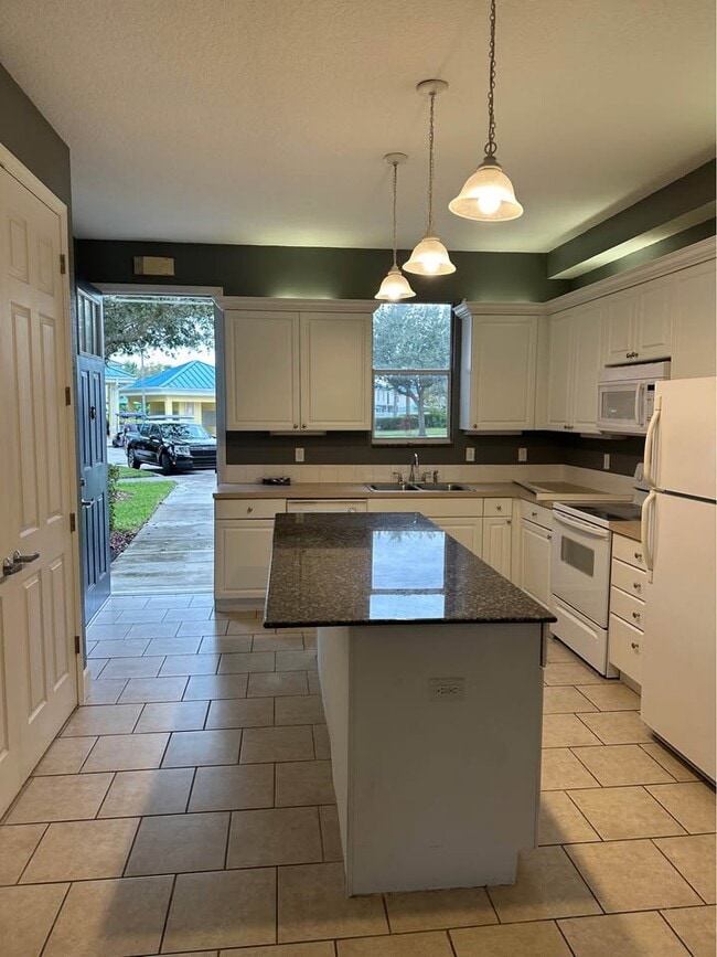 Photo - 617 Founders Dr